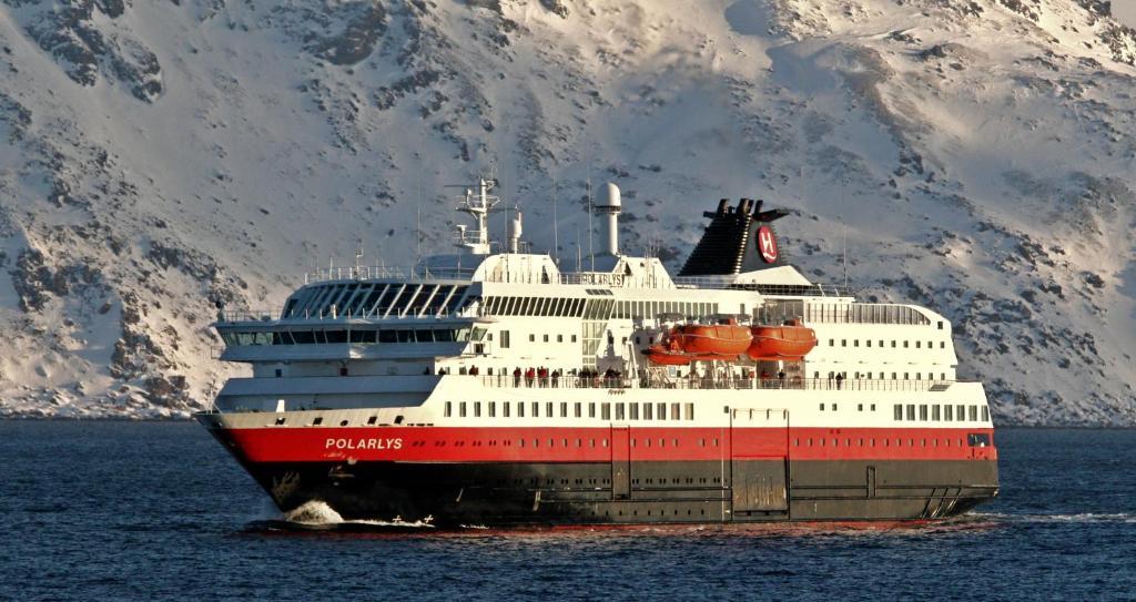 Mehamn Arctic Hotel Esterno foto